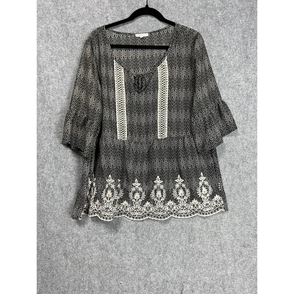 Maurices Blouse Women Extra Large Black V Neck Short Sleeve Flutter Sleeve Boho - Picture 1 of 9